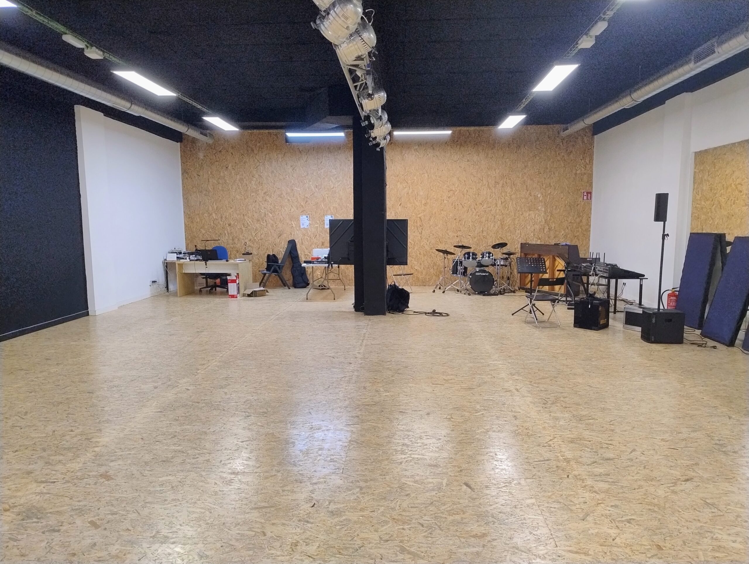 IMG 20241104 212246038 HDR AE